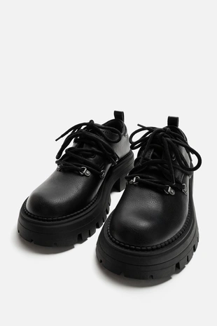 Туфли на объемной подошве со шнуровкой- Заказать в России