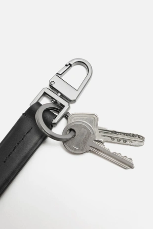 Black | 3955/620/800 - Zara Брелок из кожи