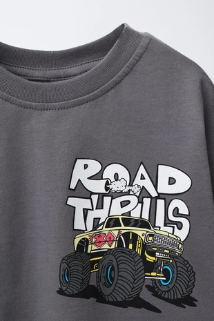 Футболка с принтом «машинки»- Заказать в России