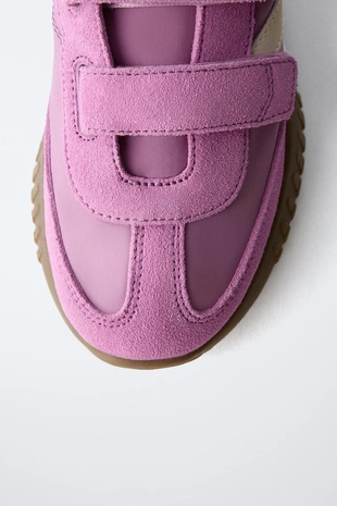 Спортивные кроссовки на липучках