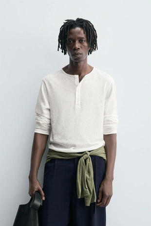 Футболка с воротником на пуговицах- Заказать в России