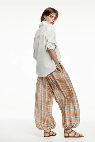 Брюки из рами в клетку с присборенными манжетами — ZW COLLECTION- Заказать в России