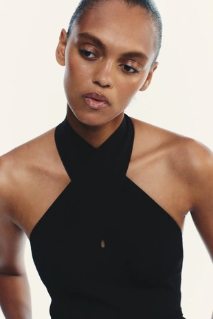 Топ халтер с текстурными сборками- Заказать в России