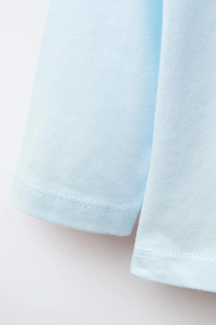 Однотонная футболка с длинными рукавами