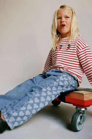 Футболка в полоску с MINNIE MOUSE © DISNEY- Заказать в России