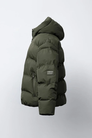 Стеганое пальто с нашивкой WATER REPELLENT - Заказать в России