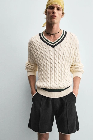 Шорты-бермуды из махровой ткани с контрастной отделкой- Заказать в России