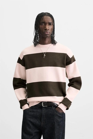 Свитер из мягкой ткани с рельефным узором- Заказать в России