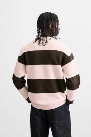 Свитер из мягкой ткани с рельефным узором- Заказать в России