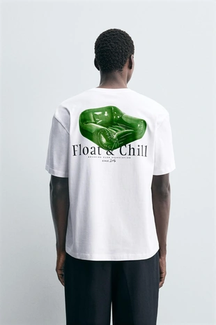 Футболка с контрастными принтами- Заказать в России