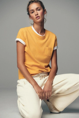 Футболка из ткани с эффектом потертости с карманом- Заказать в России