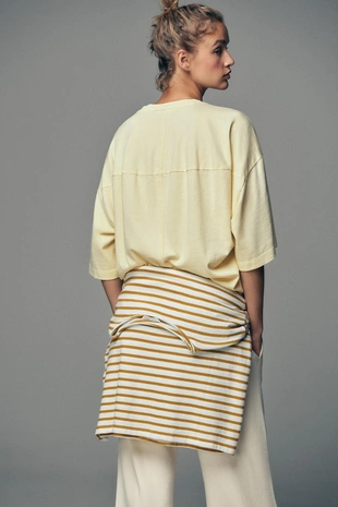 Футболка оверсайз с эффектом потертости- Заказать в России