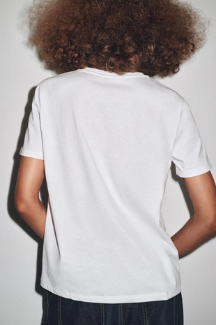 Футболка с металлизированным принтом- Заказать в России