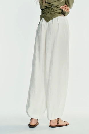 Брюки-багги из струящейся ткани- Заказать в России