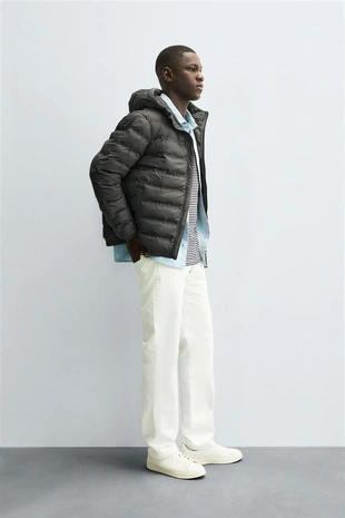 Легкая стеганая куртка с капюшоном- Заказать в России