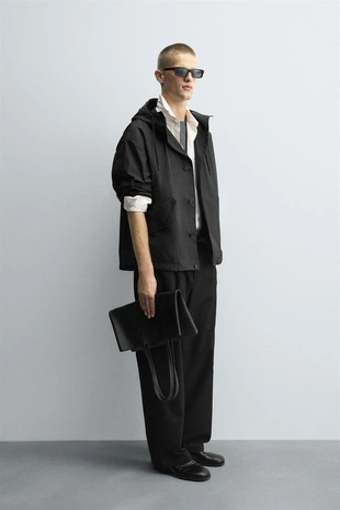 Техническая куртка с капюшоном- Заказать в России