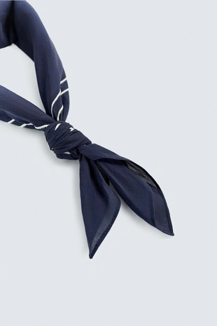 Бандана с контрастной вышивкой- Заказать в России