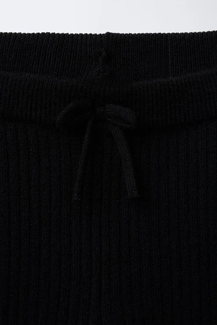 Трикотажные леггинсы FLARE