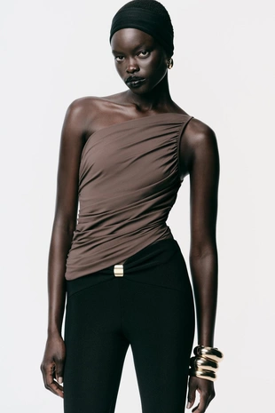 Боди асимметричного кроя со сборками