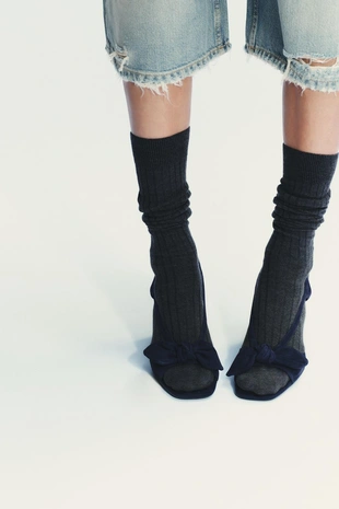 Купить Zara Замшевые босоножки с бантом на каблуке