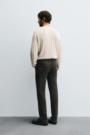 Джинсы SLIM FIT базовые