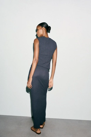 Юбка миди с текстурой