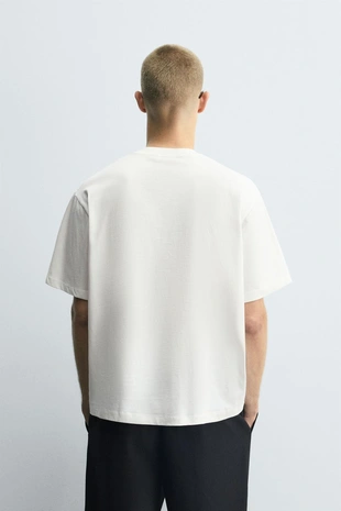 Футболка с текстовой нашивкой- Заказать в России