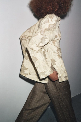 Жаккардовое кимоно с цветами LIMITED EDITION- Заказать в России