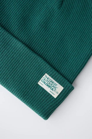 Трикотажная шапка в рубчик с этикеткой- Заказать в России