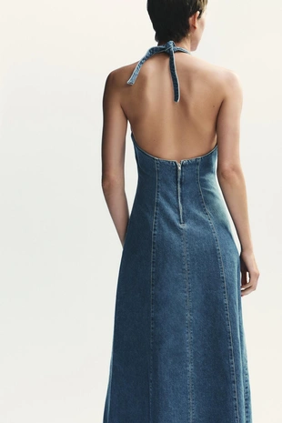 Джинсовое платье TRF с горловиной халтер- Заказать в России