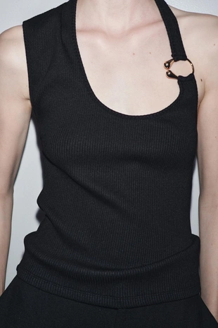 RIBBED TOP WITH METAL DETAIL- Заказать в России