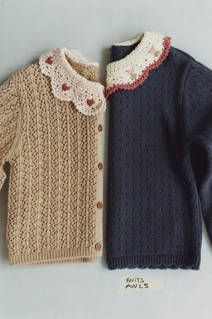 Трикотажный джемпер с воротником, связанным крючком- Заказать в России