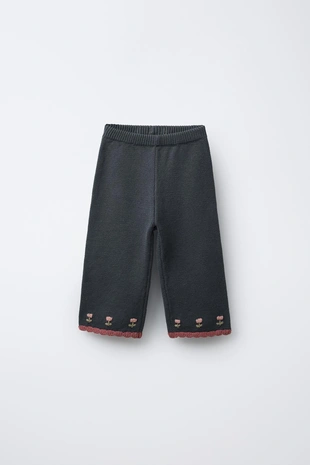 Трикотажные брюки-кюлоты с вышивкой в виде цветов- Заказать в России