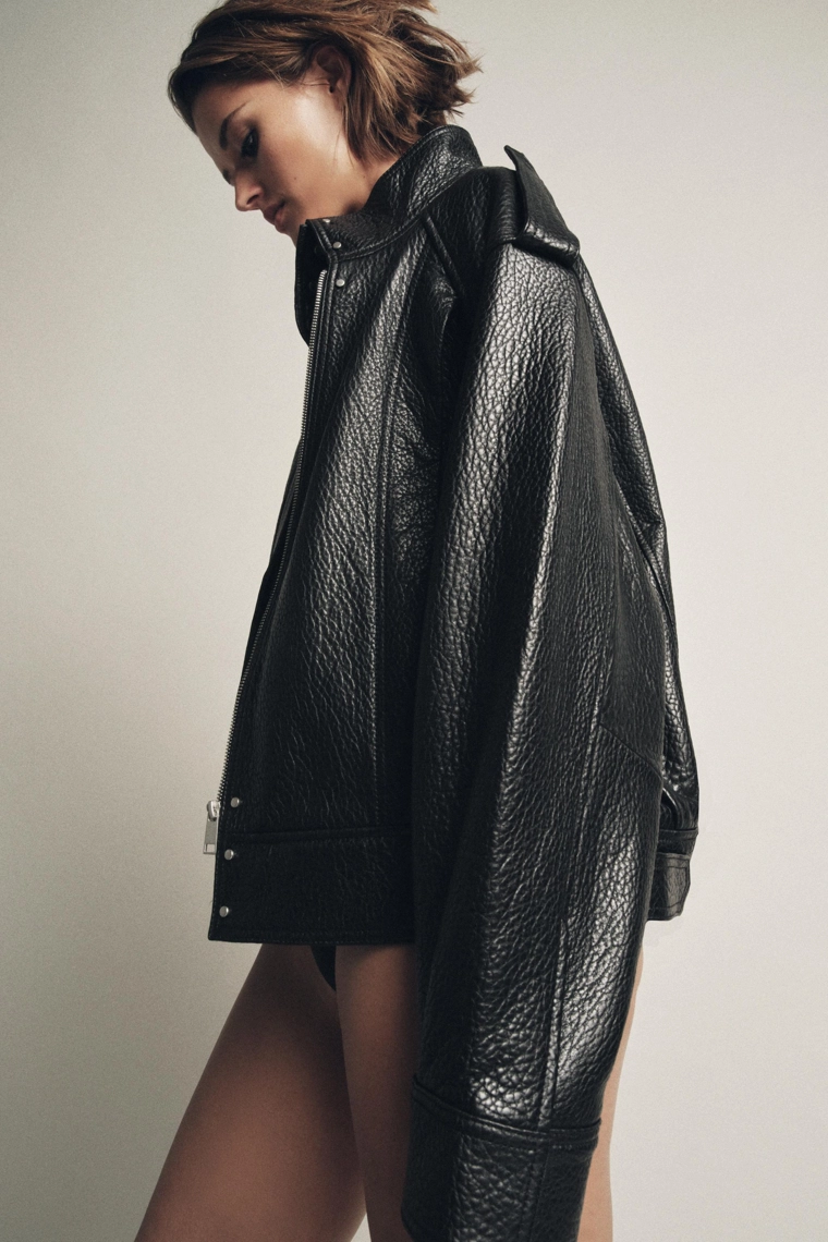 Укороченная кожаная куртка zw collection limited edition