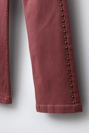 Джинсы FLARE с заклепками- Заказать в России