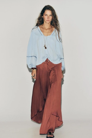 Блуза с кружевом- Заказать в России