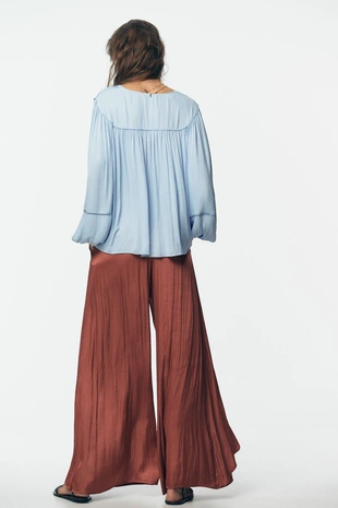 Блуза с кружевом- Заказать в России