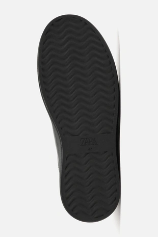 Кожаные кроссовки на объемной подошве- Заказать в России