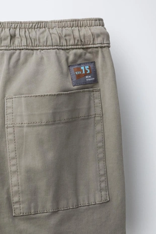 Прямые брюки с нашивкой