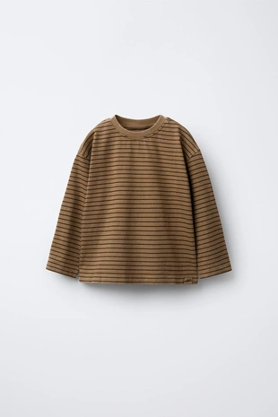 Футболка в полоску с логотипом