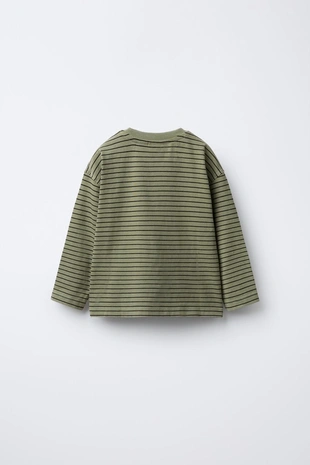 Футболка в полоску с логотипом