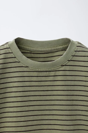 Футболка в полоску с логотипом