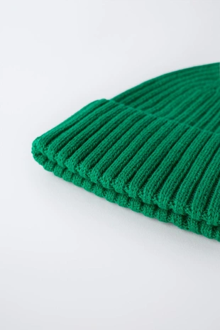 Шапка бини гладкой вязки- Заказать в России