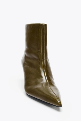 Кожаные ботильоны на изогнутом каблуке- Заказать в России