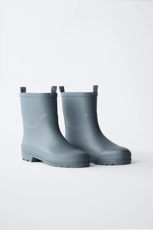 Купить Zara Базовые резиновые сапоги