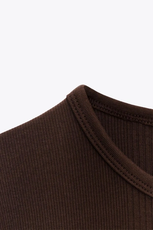 Футболка в рубчик с короткими рукавами- Заказать в России