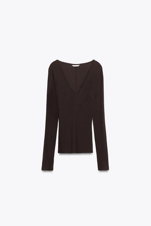 Футболка с V-образным вырезом- Заказать в России