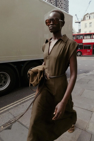 Платье миди с поясом- Заказать в России