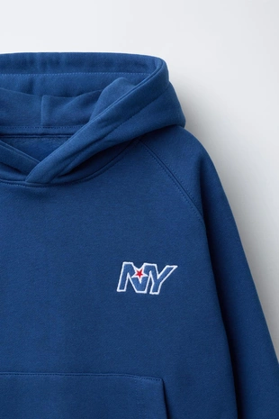 Толстовка с вышивкой и карманом- Заказать в России