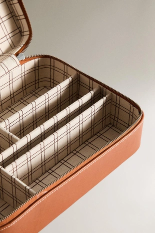 Большая кожаная косметичка с отделениями- Заказать в России